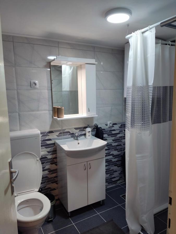 Mikmari Apartman Суботица Экстерьер фото