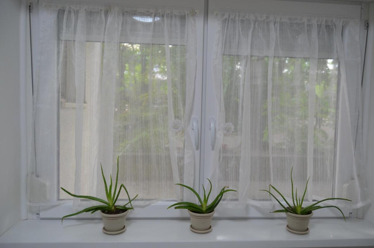 Mikmari Apartman Суботица Экстерьер фото