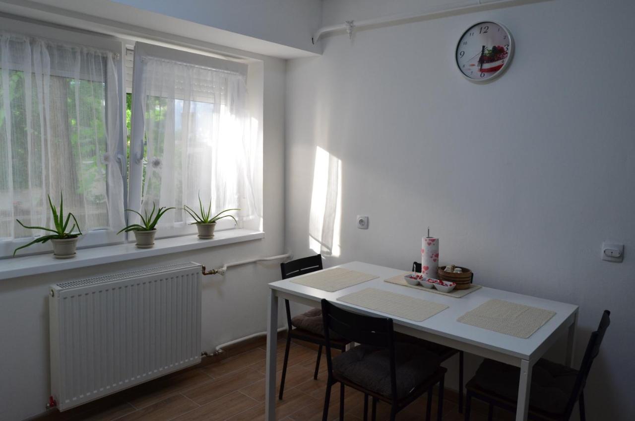 Mikmari Apartman Суботица Экстерьер фото